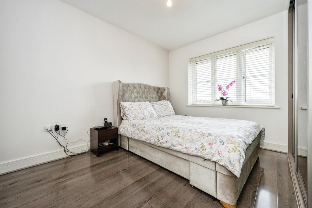 2 bed Apartment for rent in Bletchley. From Courtyard