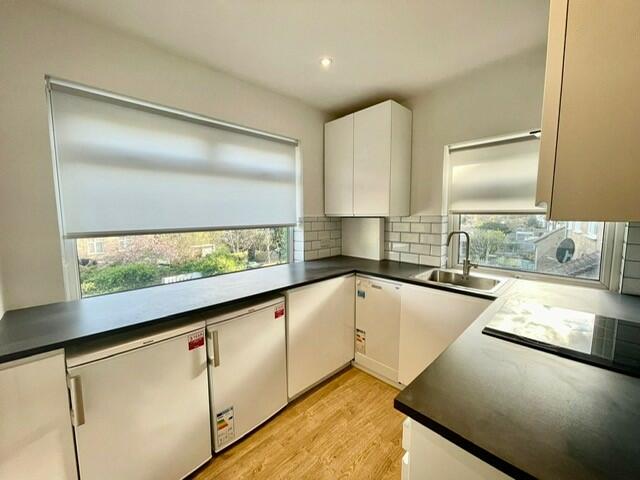 2 bed Apartment for rent in Woodford. From Hetheringtons - Lettings - South Woodford