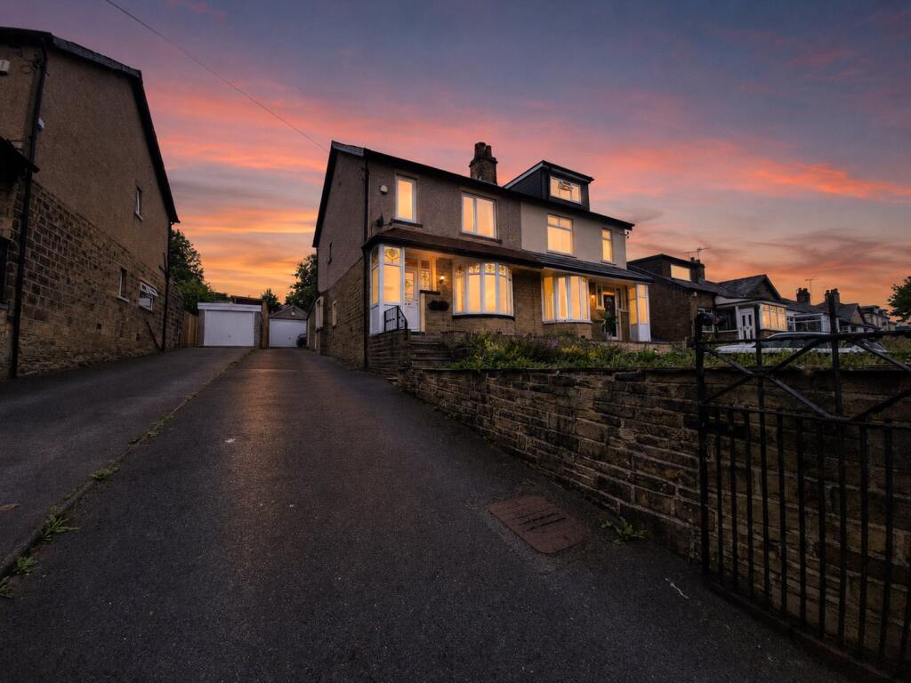 3 bed Semi Detached for rent in West Morton. From Your Move - Keighley 3 bed Semi Detached for rent in West Morton. From Your Move - Keighley