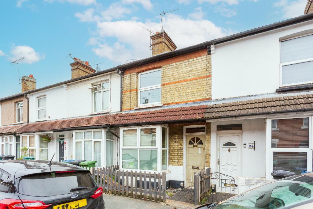 2 bed Mid Terraced House for rent in Watford. From Imagine - Watford