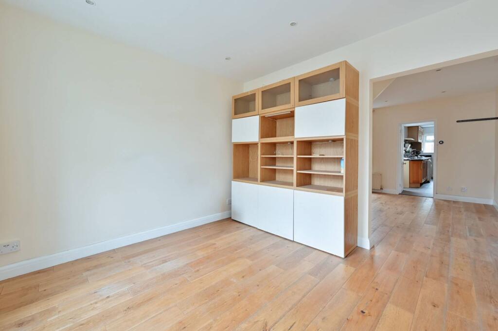 2 bed Mid Terraced House for rent in Watford. From Imagine - Watford