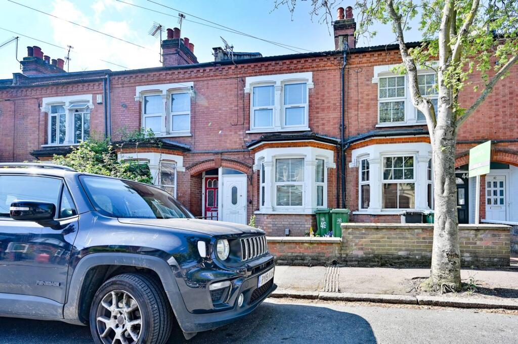 3 bed Mid Terraced House for rent in Watford. From Imagine - Watford