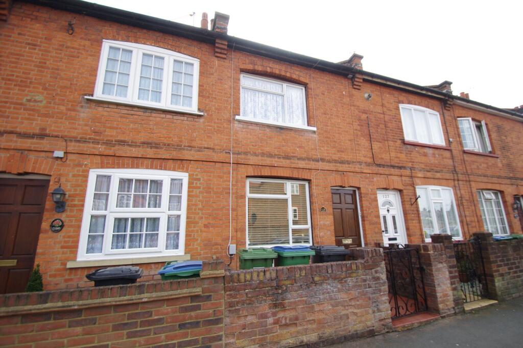 2 bed Mid Terraced House for rent in Watford. From Imagine - Watford
