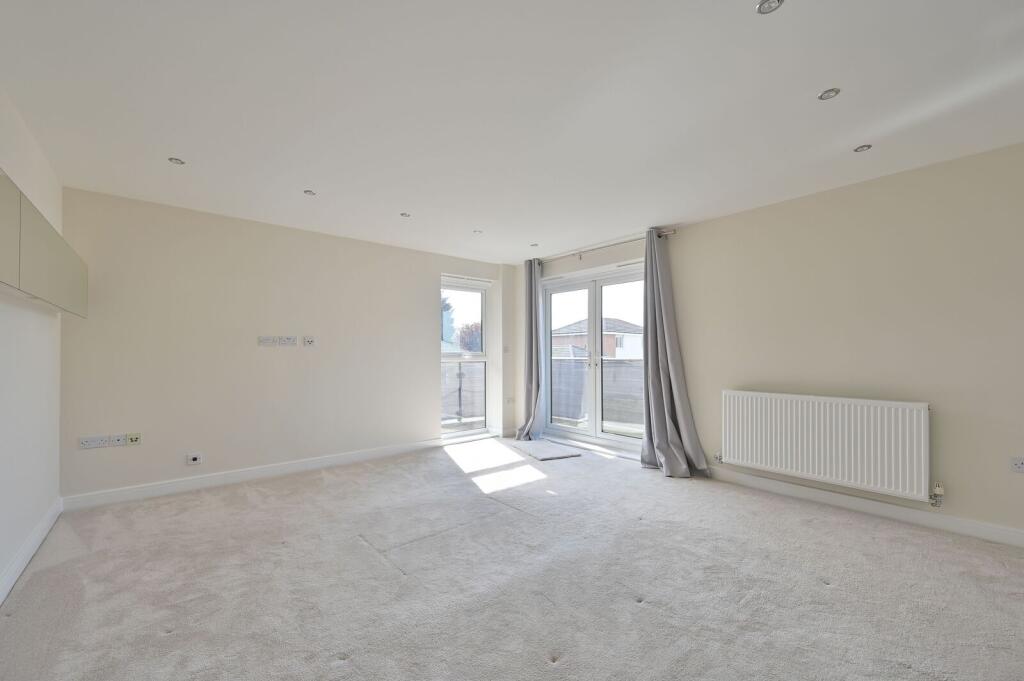 2 bed 1st Floor Flat for rent in Watford. From Imagine - Watford