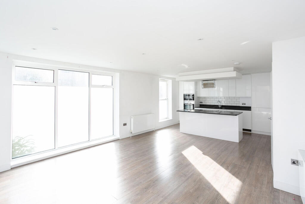 2 bed 1st Floor Flat for rent in Watford. From Imagine - Watford