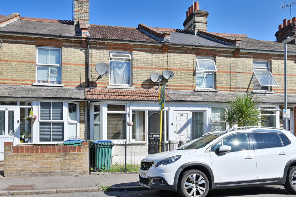2 bed Mid Terraced House for rent in Watford. From Imagine - Watford