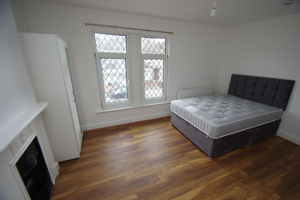 4 bed Studio for rent in Watford. From Imagine - Watford 4 bed Studio for rent in Watford. From Imagine - Watford