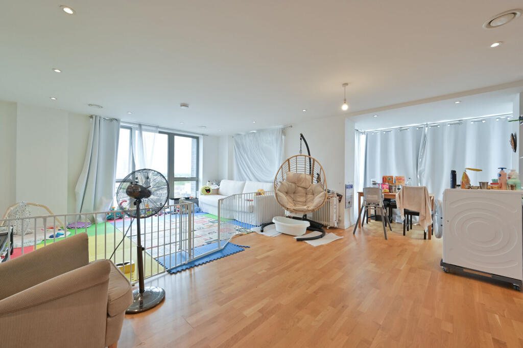 2 bed 1st Floor Flat for rent in Watford. From Imagine - Watford
