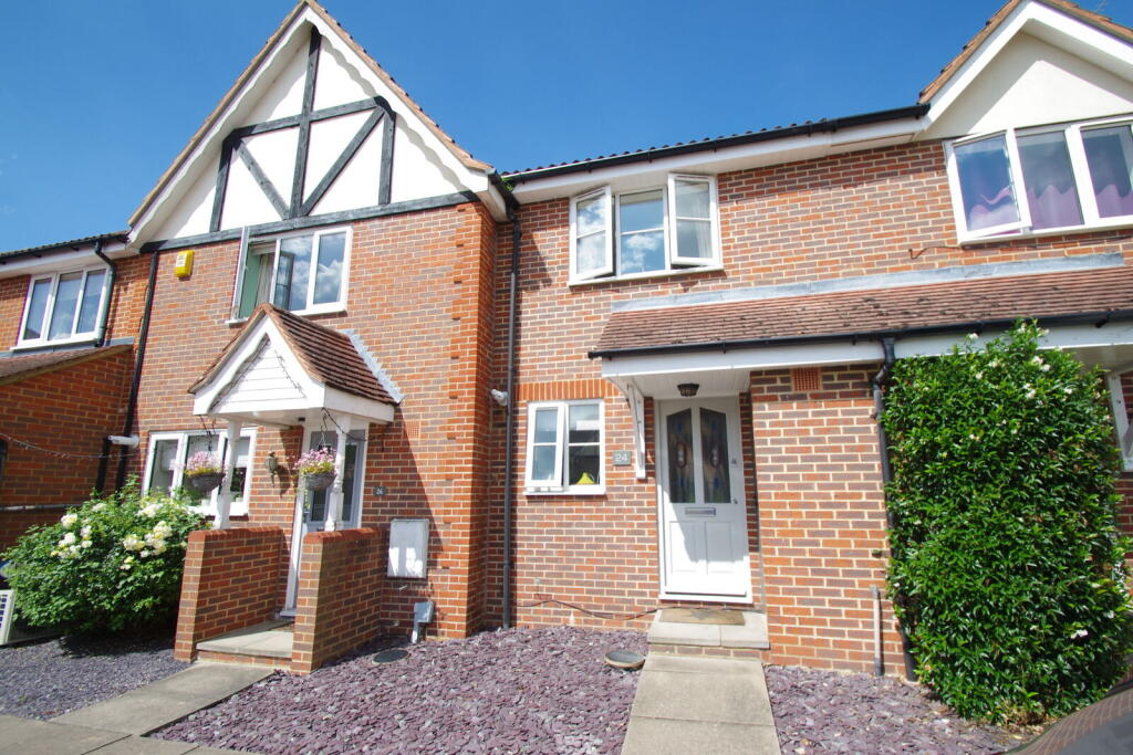 2 bed Mid Terraced House for rent in Maple Cross. From Imagine - Watford