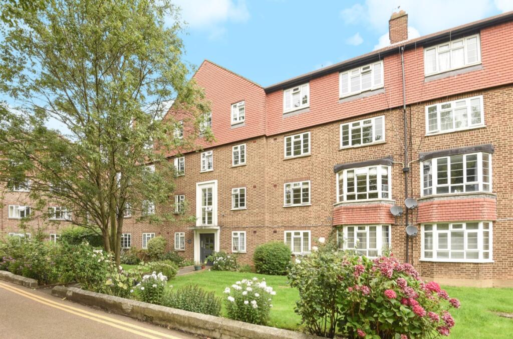 2 bed 1st Floor Flat for rent in London. From Kinleigh Folkard & Hayward - Lettings - Raynes Park