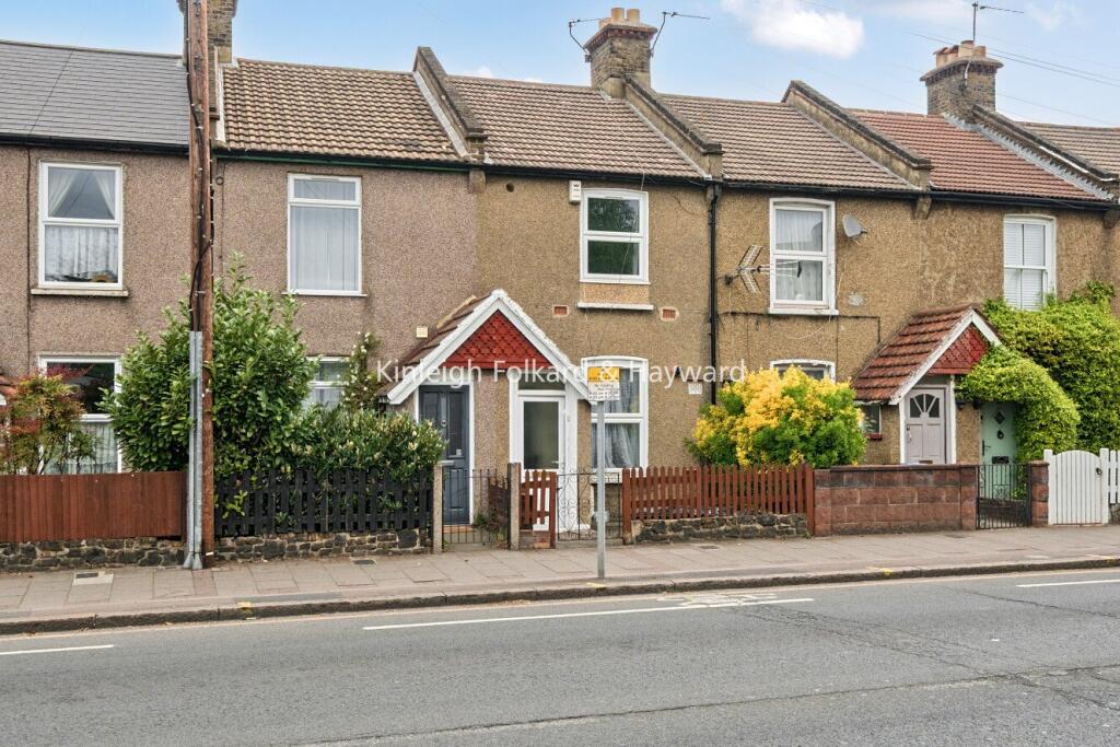 2 bed Mid Terraced House for rent in Merton. From Kinleigh Folkard & Hayward - Lettings - Raynes Park