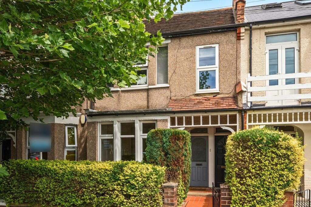 2 bed 1st Floor Flat for rent in London. From Kinleigh Folkard & Hayward - Lettings - Raynes Park 2 bed 1st Floor Flat for rent in London. From Kinleigh Folkard & Hayward - Lettings - Raynes Park