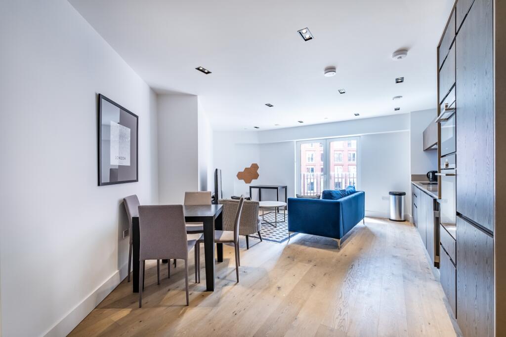 1 bed 1st Floor Flat for rent in Clapham. From Hamptons Sales - Pimlico  Sales