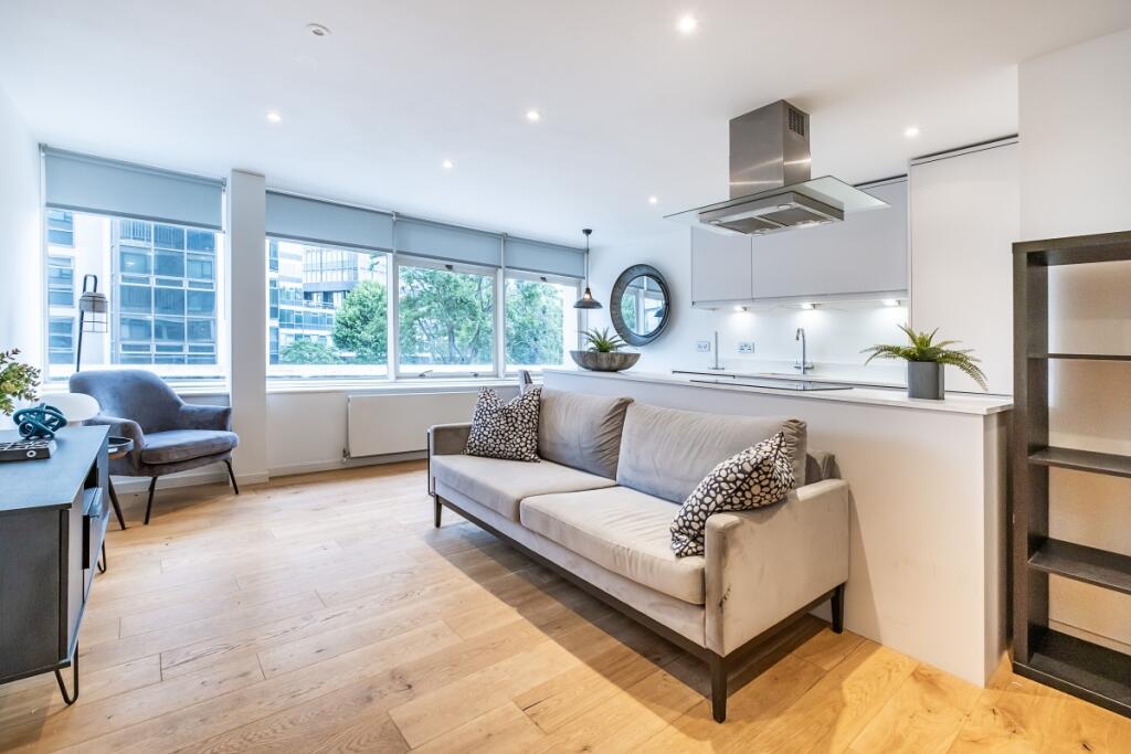 3 bed 1st Floor Flat for rent in Westminster. From Hamptons Sales - Pimlico  Sales