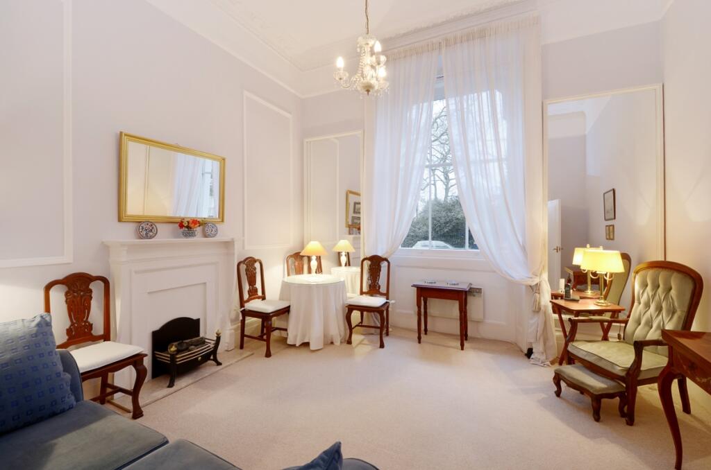1 bed 1st Floor Flat for rent in Westminster. From Hamptons Sales - Pimlico  Sales