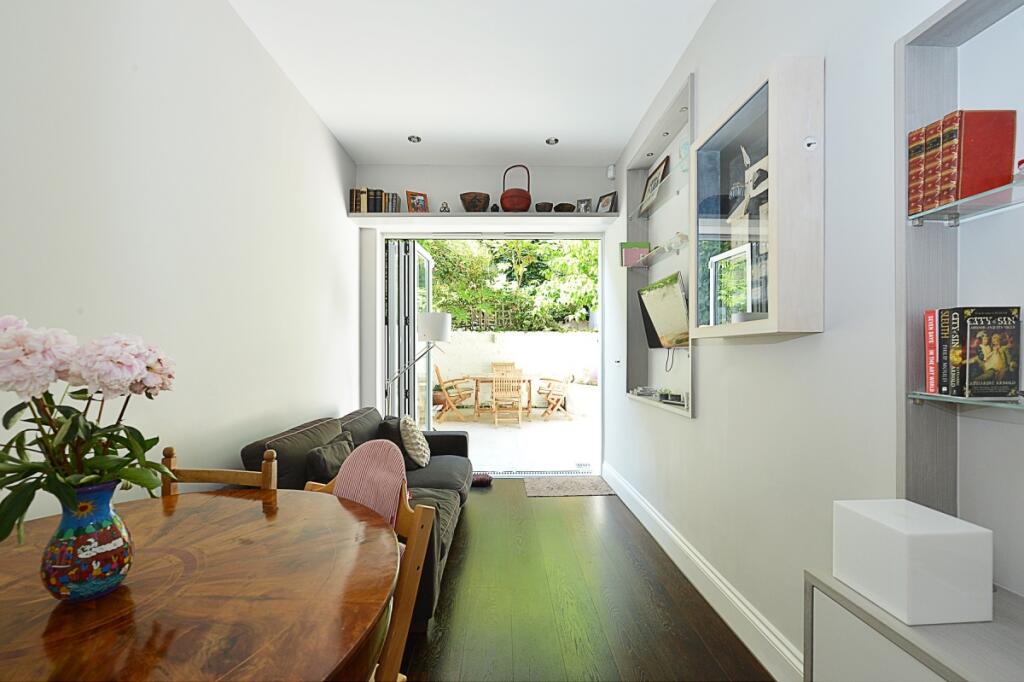 2 bed Apartment for rent in Westminster. From Hamptons Sales - Pimlico  Sales