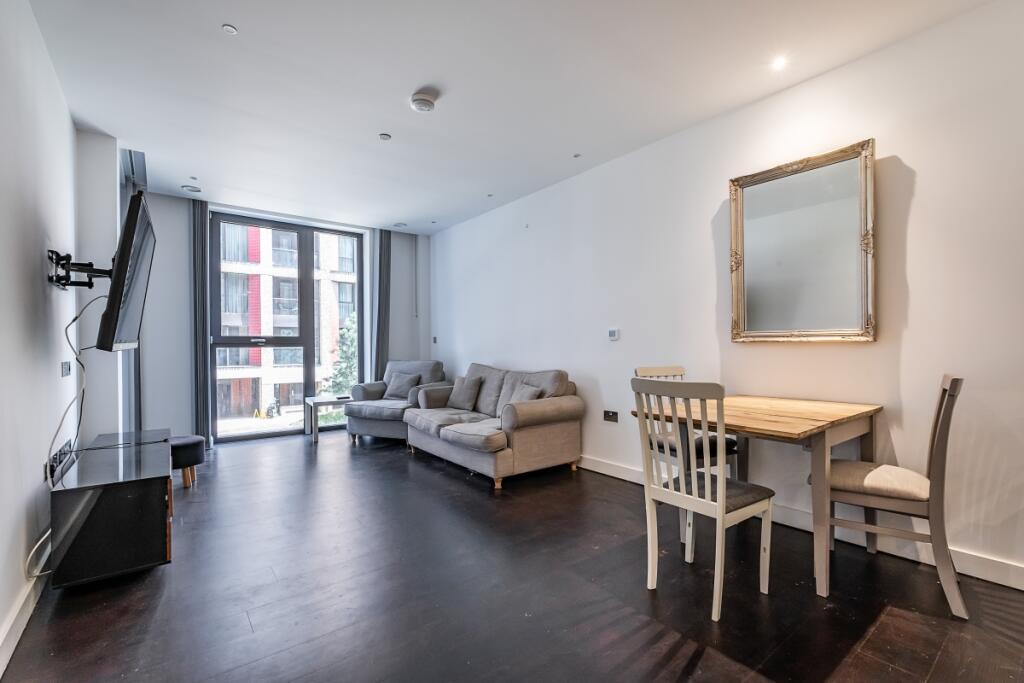2 bed Apartment for rent in Battersea. From Hamptons Sales - Pimlico Sales 2 bed Apartment for rent in Battersea. From Hamptons Sales - Pimlico Sales