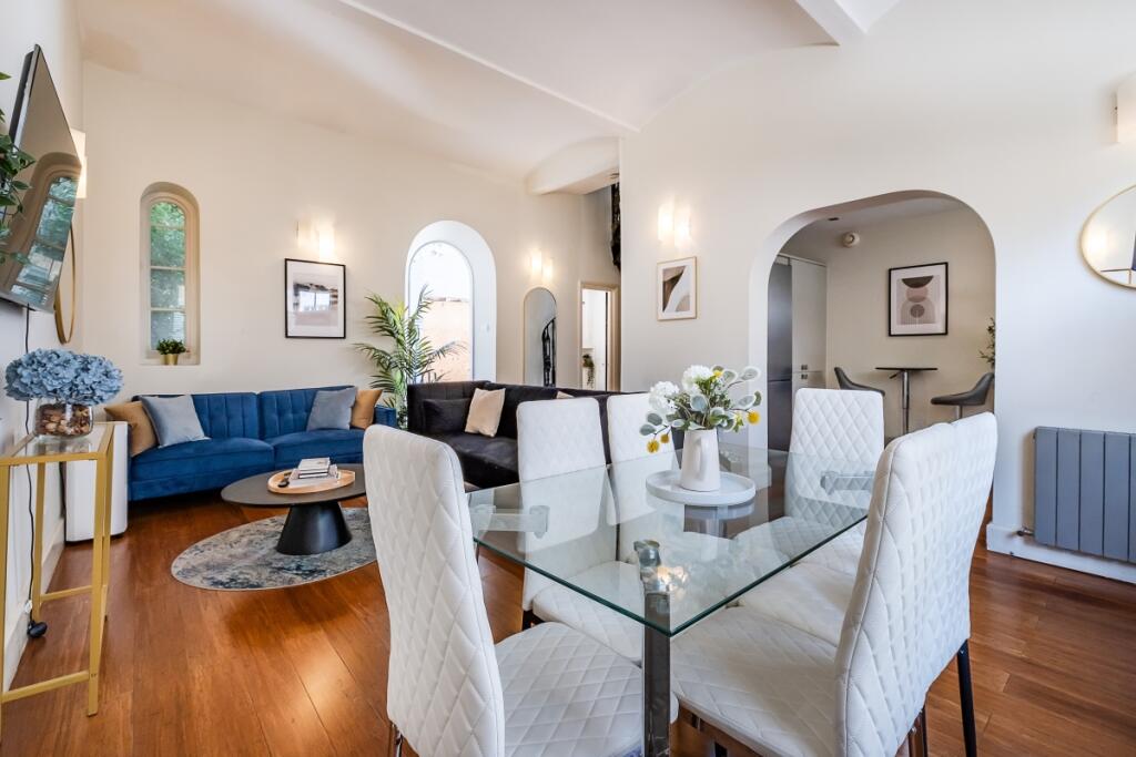 3 bed Mews for rent in Westminster. From Hamptons Sales - Pimlico  Sales