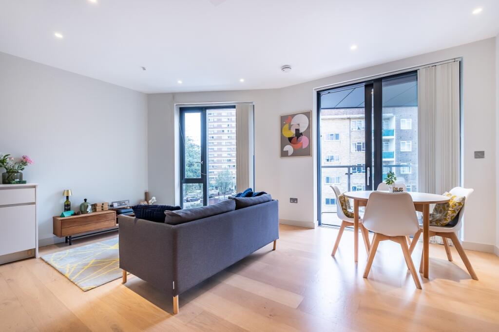 1 bed Apartment for rent in Chelsea. From Hamptons Sales - Pimlico  Sales