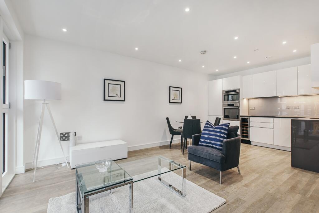 1 bed Apartment for rent in Clapham. From Hamptons Sales - Pimlico  Sales