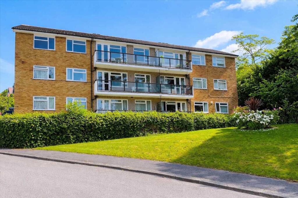 3 bed Apartment for rent in Harrow. From Woodrow Morris