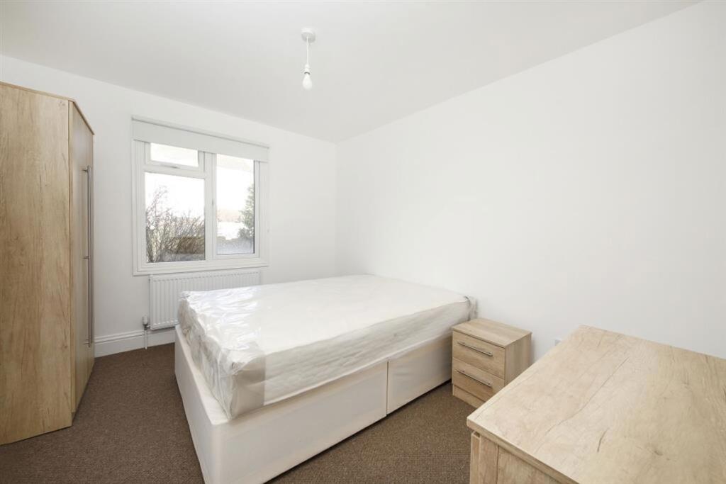 1 bed Detached for rent in Deptford. From Dexters - New Cross