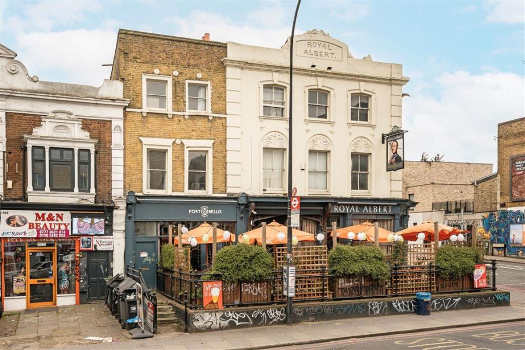 2 bed 1st Floor Flat for rent in Deptford. From Dexters - New Cross