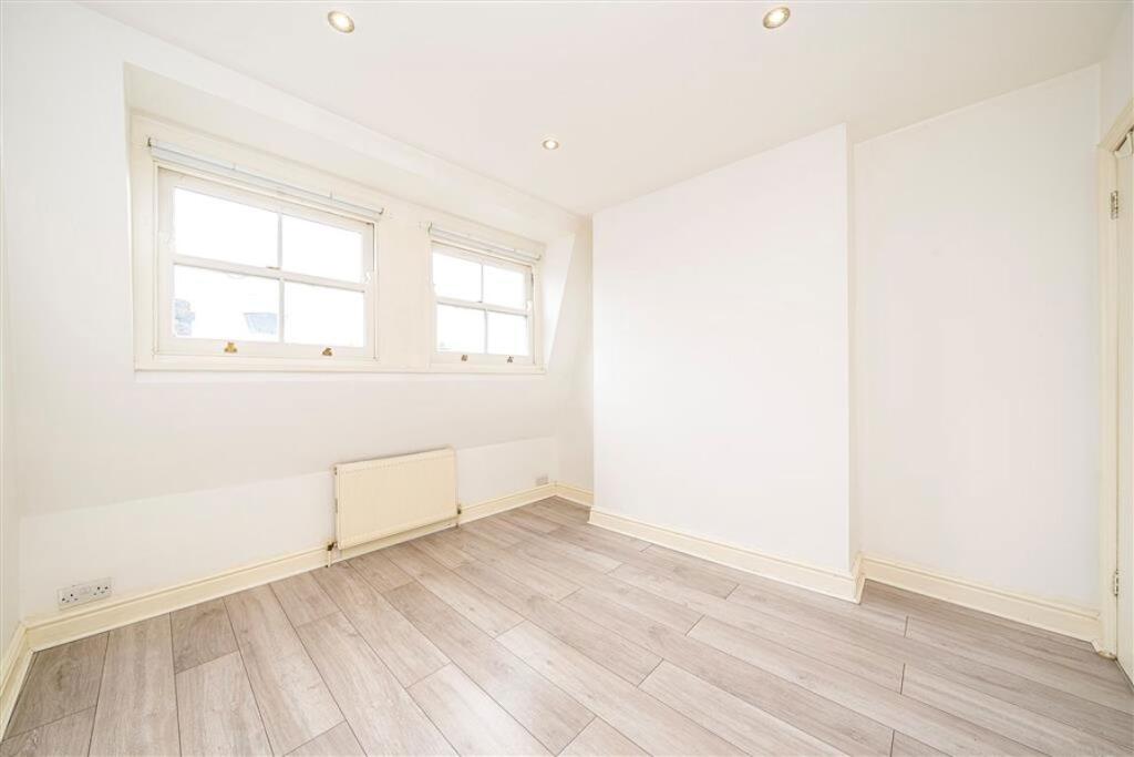 1 bed 1st Floor Flat for rent in Deptford. From Dexters - New Cross