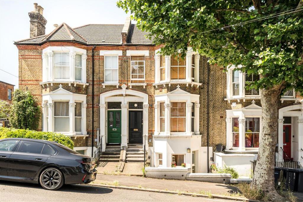 4 bed Studio for rent in Deptford. From Dexters - New Cross