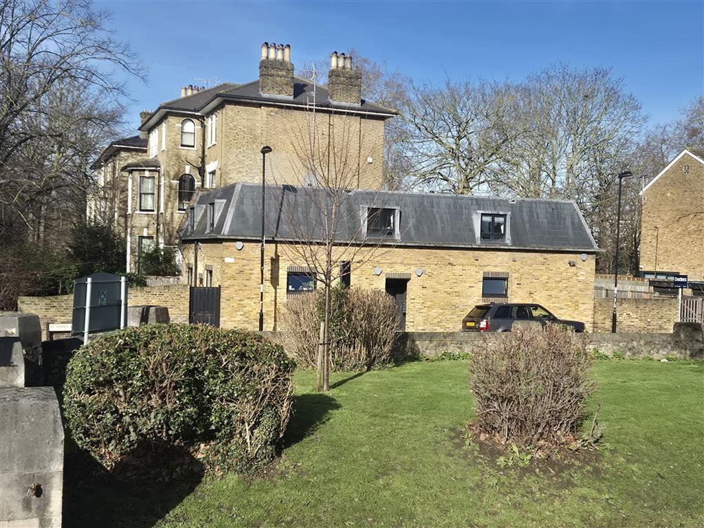 2 bed 1st Floor Flat for rent in Deptford. From Dexters - New Cross