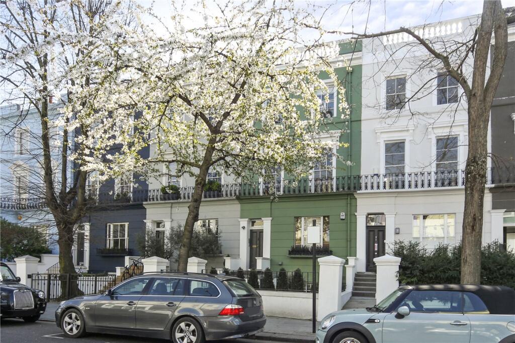 4 bed Mid Terraced House for rent in London. From Winkworth - Notting Hill