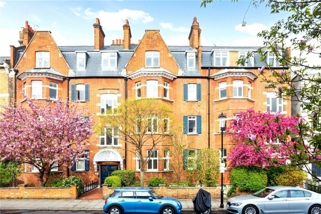 3 bed Apartment for rent in Kensington. From Winkworth - Notting Hill