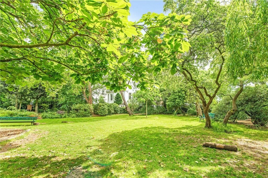 3 bed Apartment for rent in Kensington. From Winkworth - Notting Hill 3 bed Apartment for rent in Kensington. From Winkworth - Notting Hill