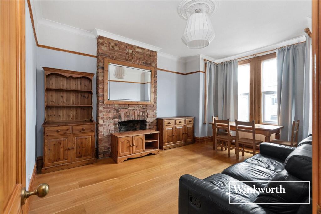 3 bed Apartment for rent in Finchley. From Winkworth - Finchley