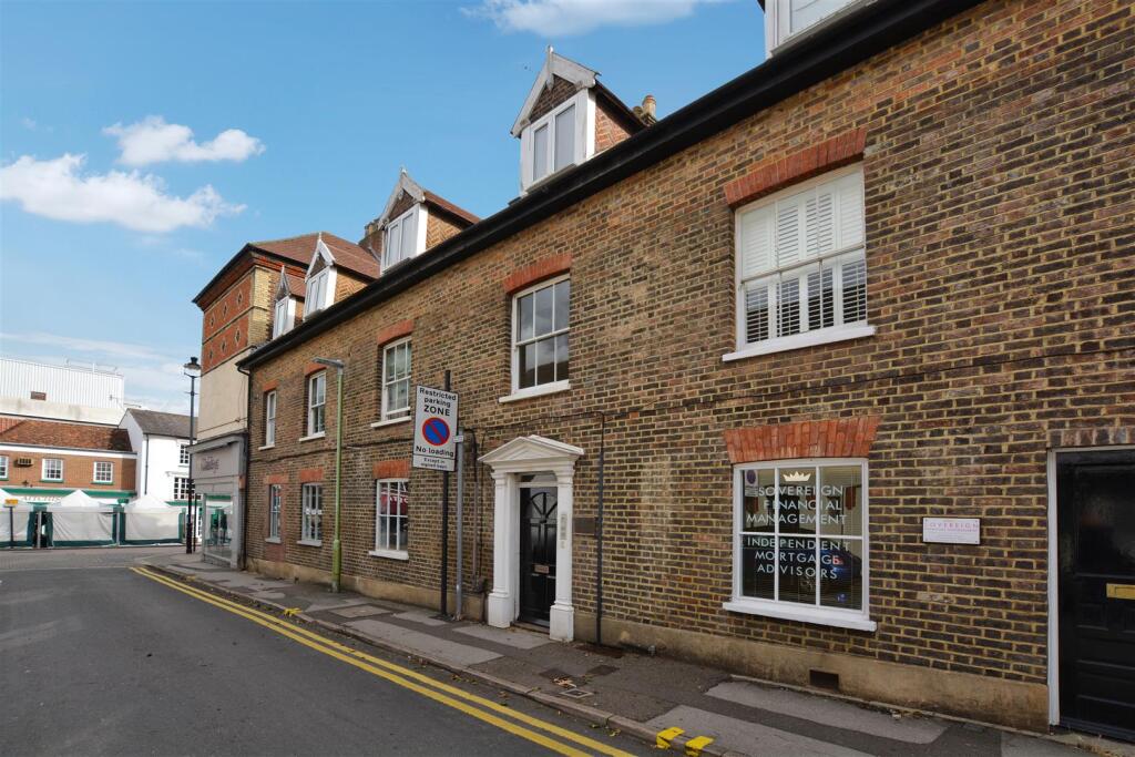 2 bed Apartment for rent in Berkhamsted. From Regent Estates - Berkhamsted