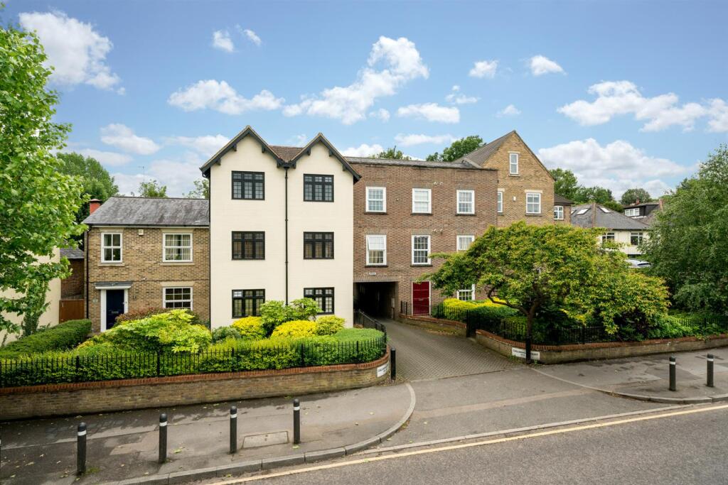 1 bed Apartment for rent in Berkhamsted. From Regent Estates - Berkhamsted