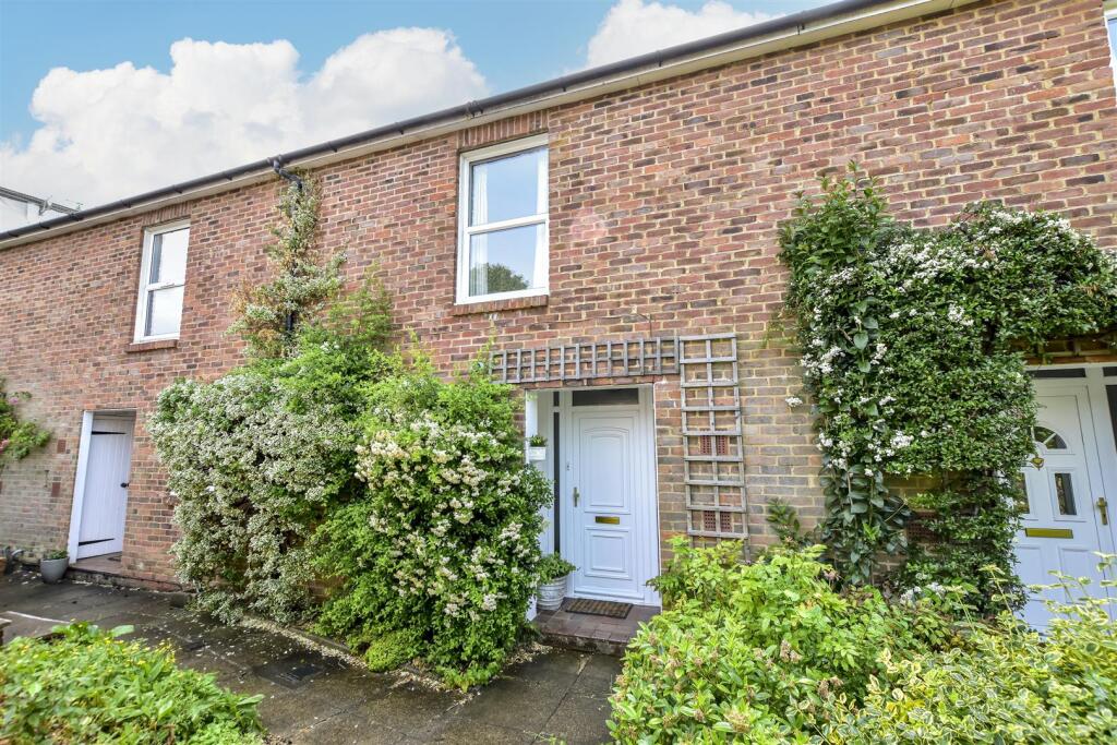 3 bed Mews for rent in Berkhamsted. From Regent Estates - Berkhamsted 3 bed Mews for rent in Berkhamsted. From Regent Estates - Berkhamsted