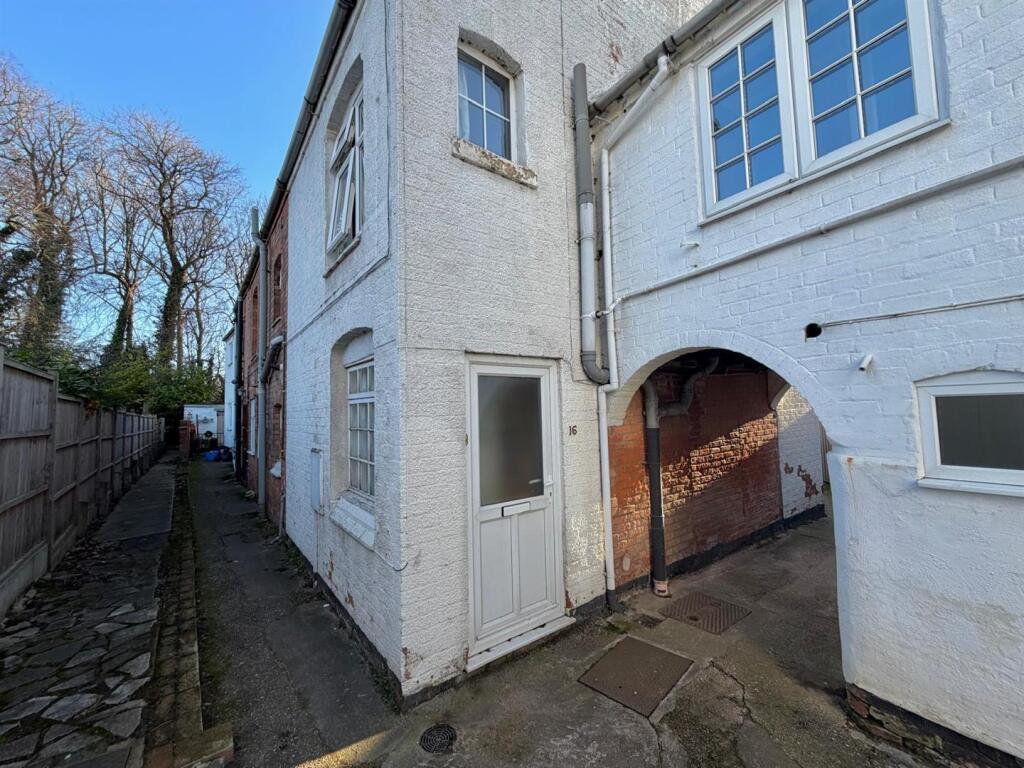 2 bed Mid Terraced House for rent in Derby. From Marble Property Services - Castle Donington