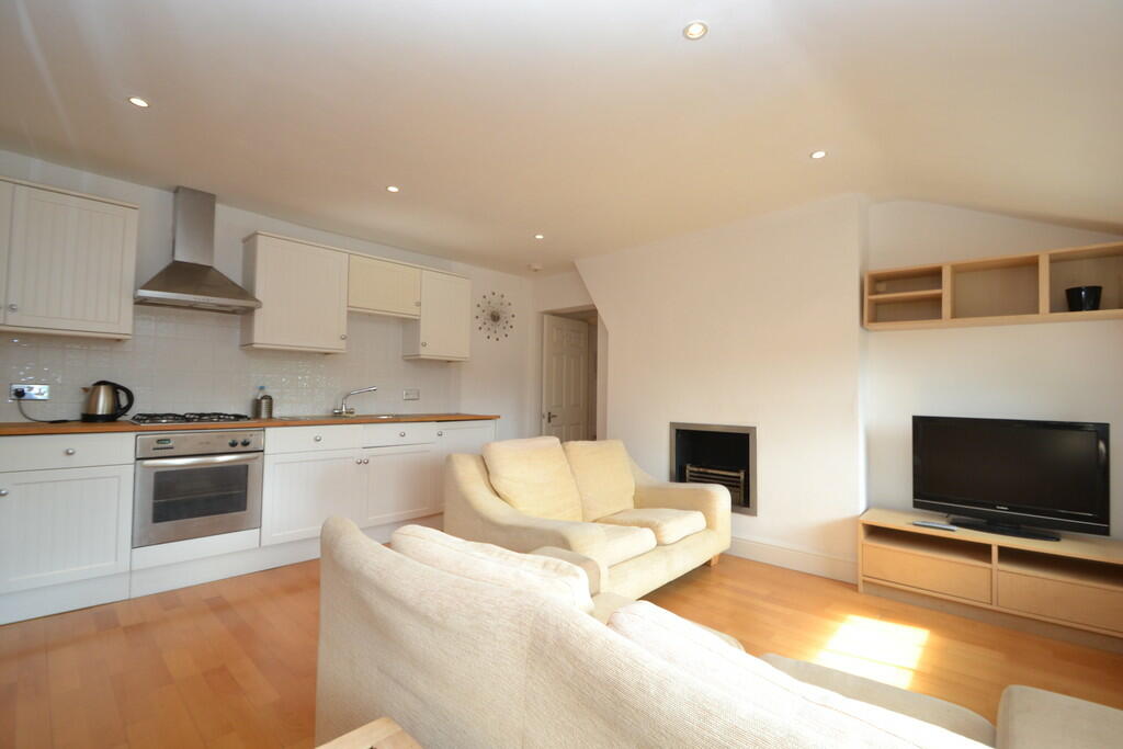 1 bed Apartment for rent in Surbiton. From Greenfield Estate Agents - Surbiton