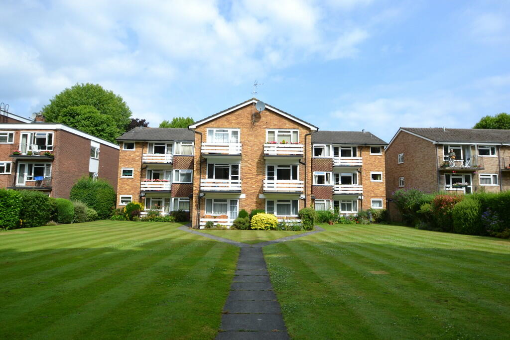 1 bed Flat for rent in Surbiton. From Greenfield Estate Agents - Surbiton