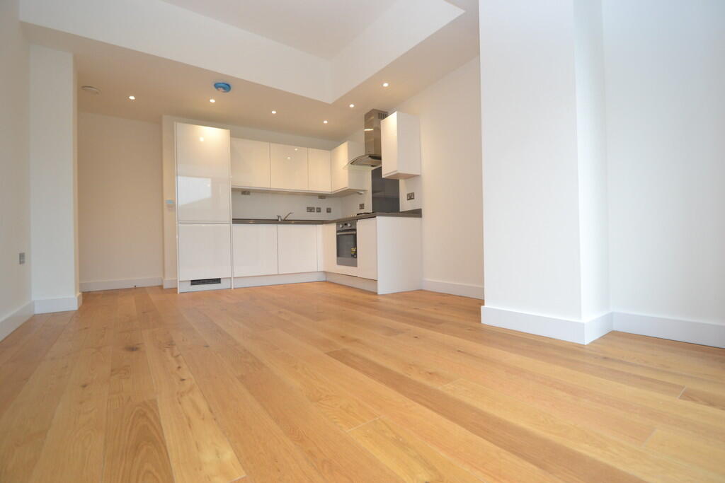 1 bed Apartment for rent in Surbiton. From Greenfield Estate Agents - Surbiton 1 bed Apartment for rent in Surbiton. From Greenfield Estate Agents - Surbiton