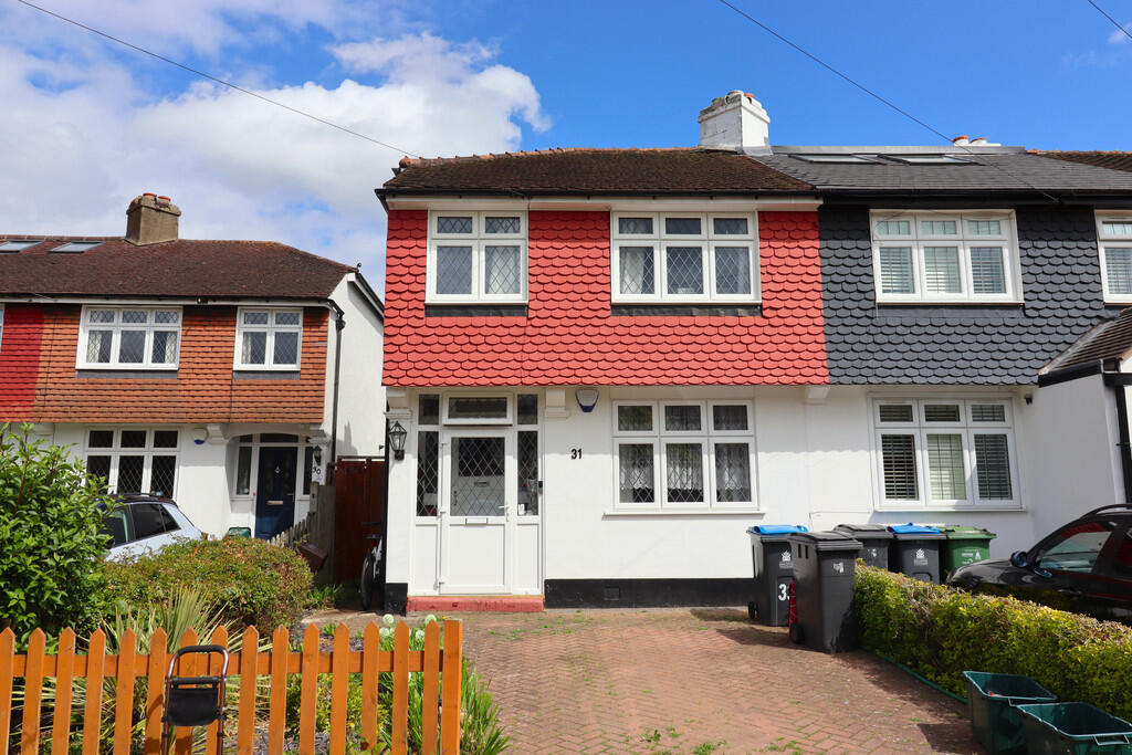 3 bed End of Terrace for rent in Surbiton. From Greenfield Estate Agents - Surbiton 3 bed End of Terrace for rent in Surbiton. From Greenfield Estate Agents - Surbiton
