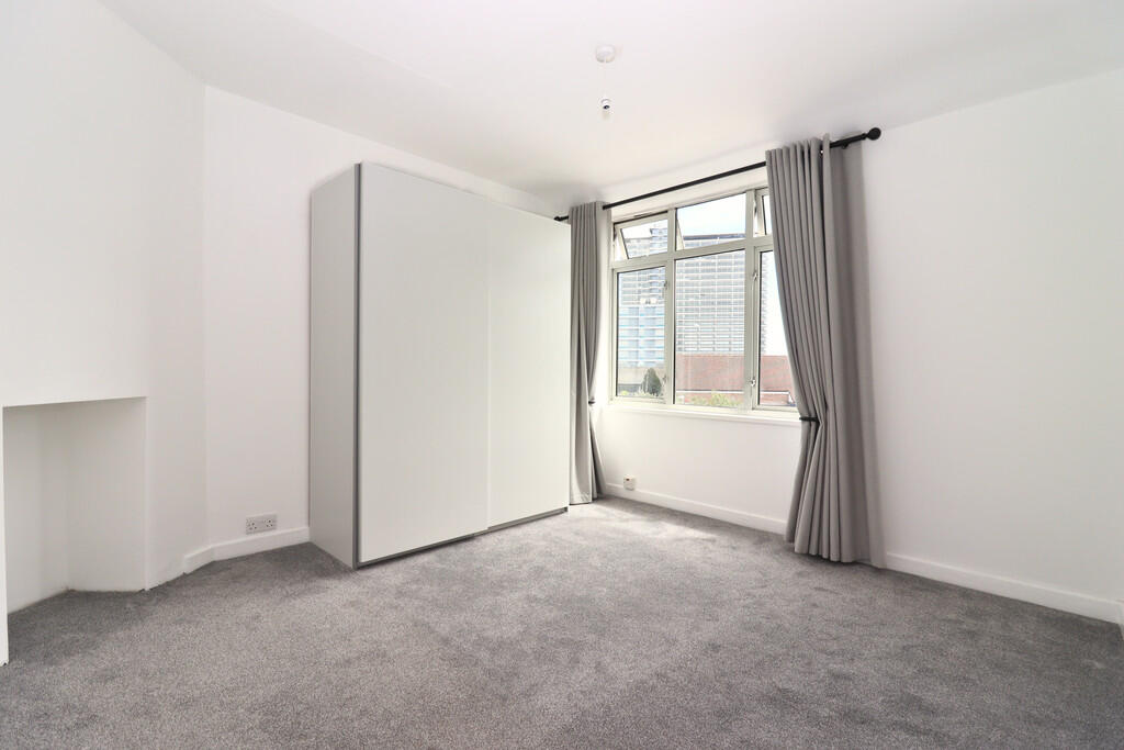 1 bed Apartment for rent in Surbiton. From Greenfield Estate Agents - Surbiton
