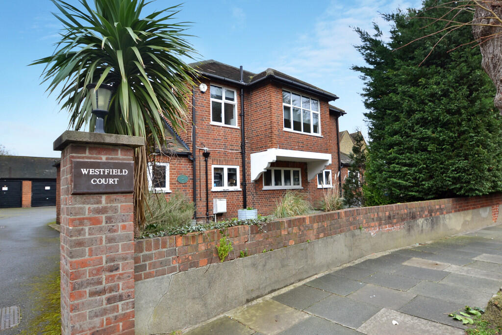 2 bed Apartment for rent in Surbiton. From Greenfield Estate Agents - Surbiton