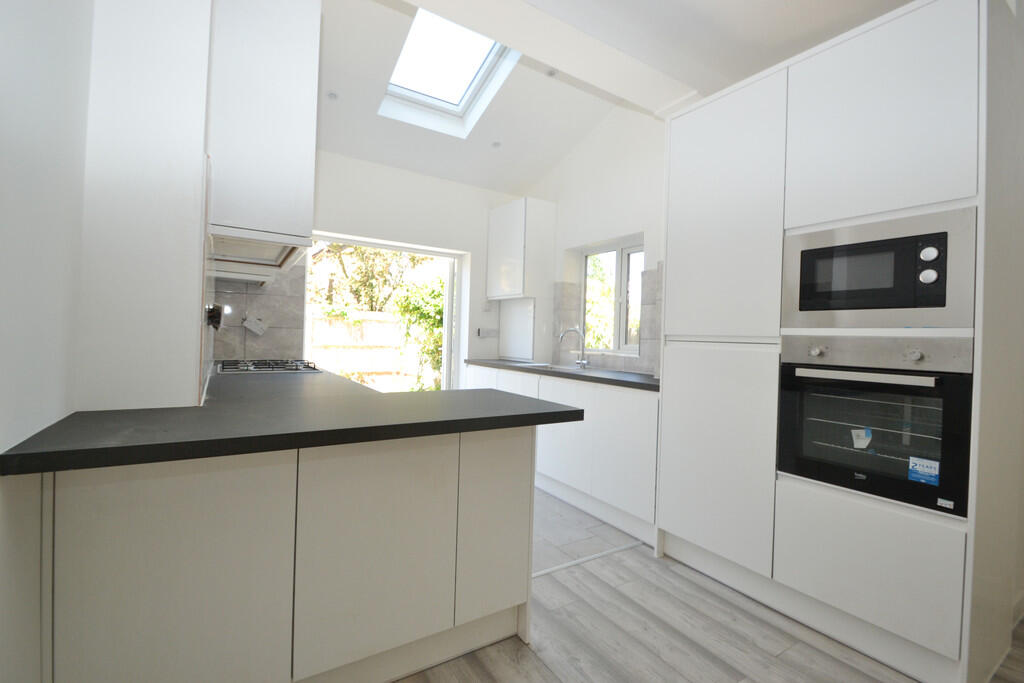 3 bed Semi Detached for rent in Kingston upon Thames. From Greenfield Estate Agents - Surbiton