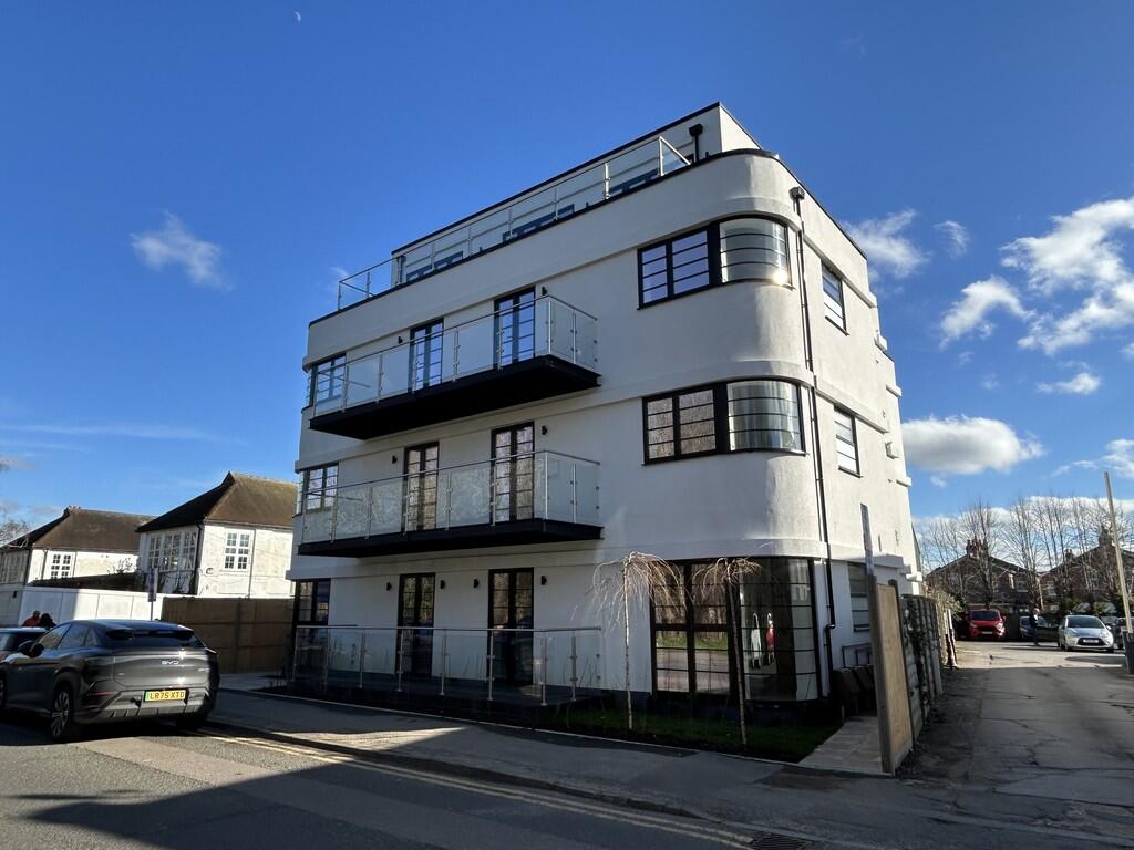 1 bed Apartment for rent in Surbiton. From Greenfield Estate Agents - Surbiton