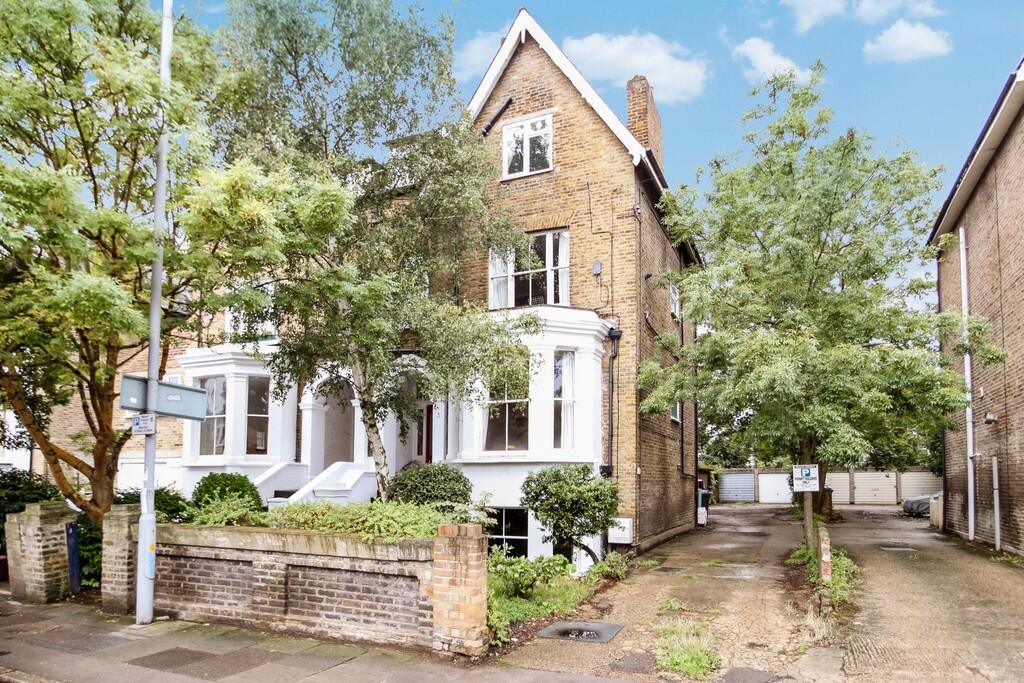 1 bed Apartment for rent in Kingston upon Thames. From Greenfield Estate Agents - Surbiton 1 bed Apartment for rent in Kingston upon Thames. From Greenfield Estate Agents - Surbiton