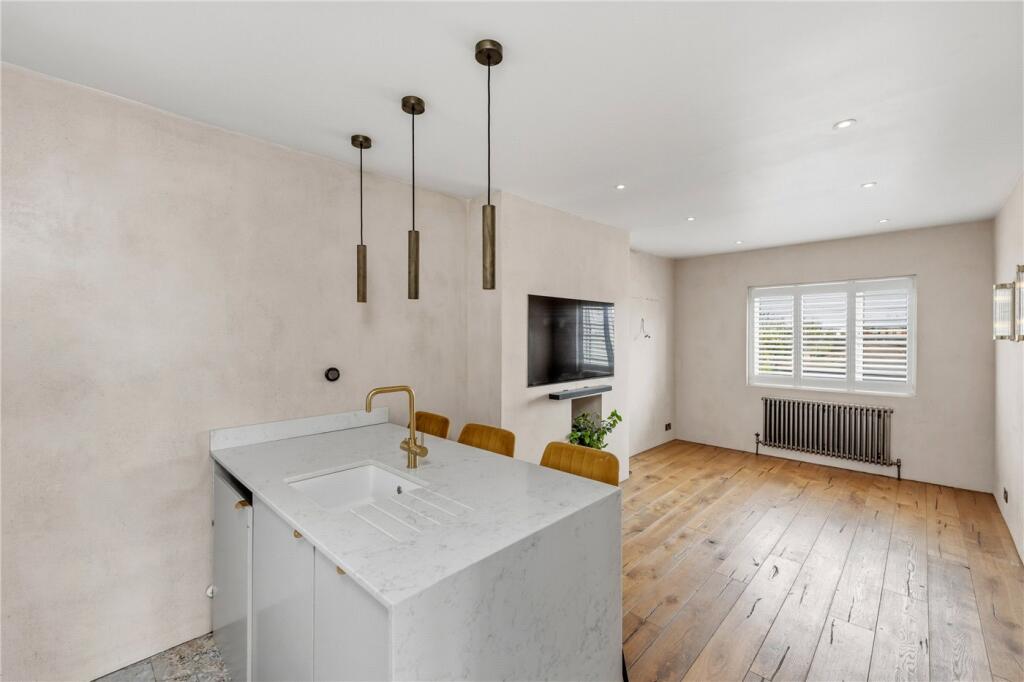 2 bed Apartment for rent in Islington. From Winkworth - Islington