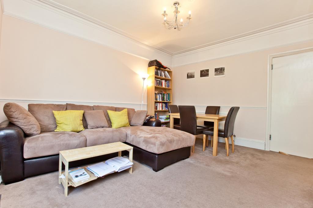 3 bed Apartment for rent in Islington. From Winkworth - Islington