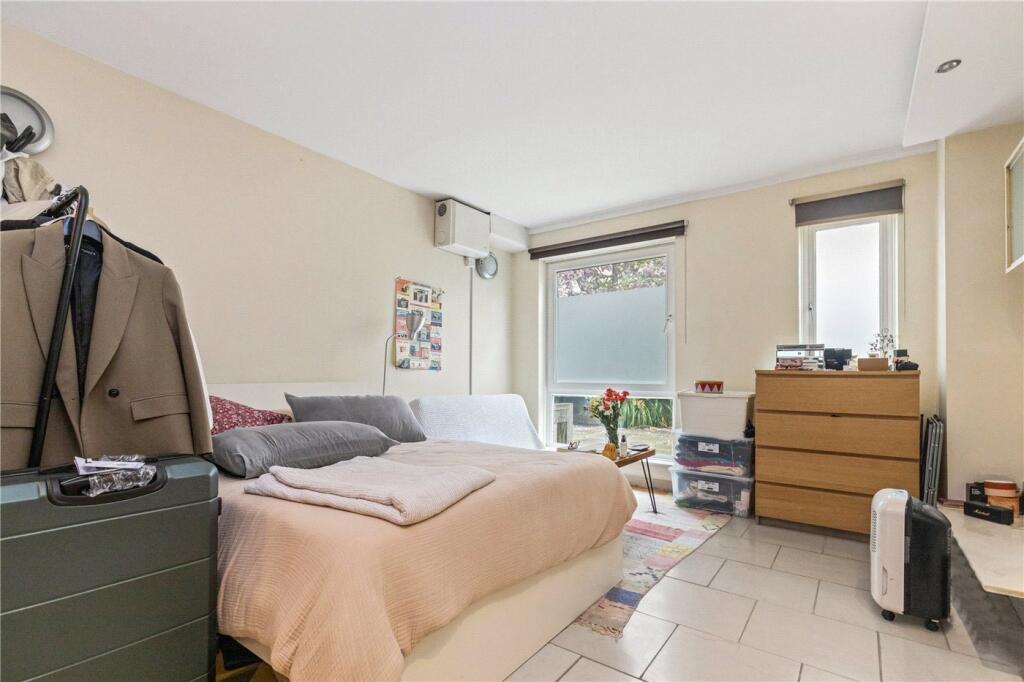4 bed Studio for rent in Islington. From Winkworth - Islington 4 bed Studio for rent in Islington. From Winkworth - Islington